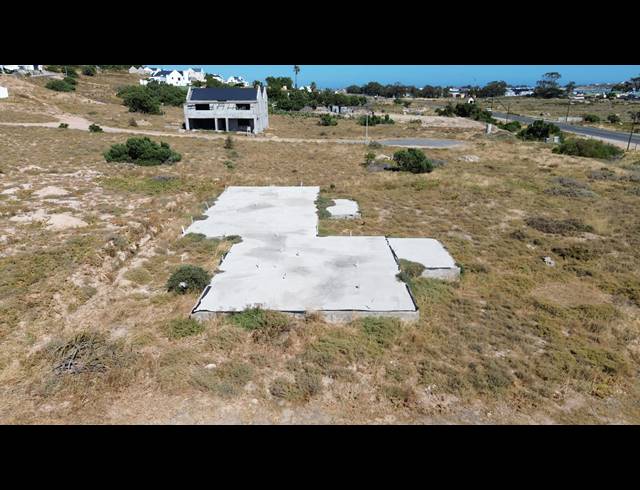 818M² VACANT LAND FOR SALE IN DA GAMA BAY